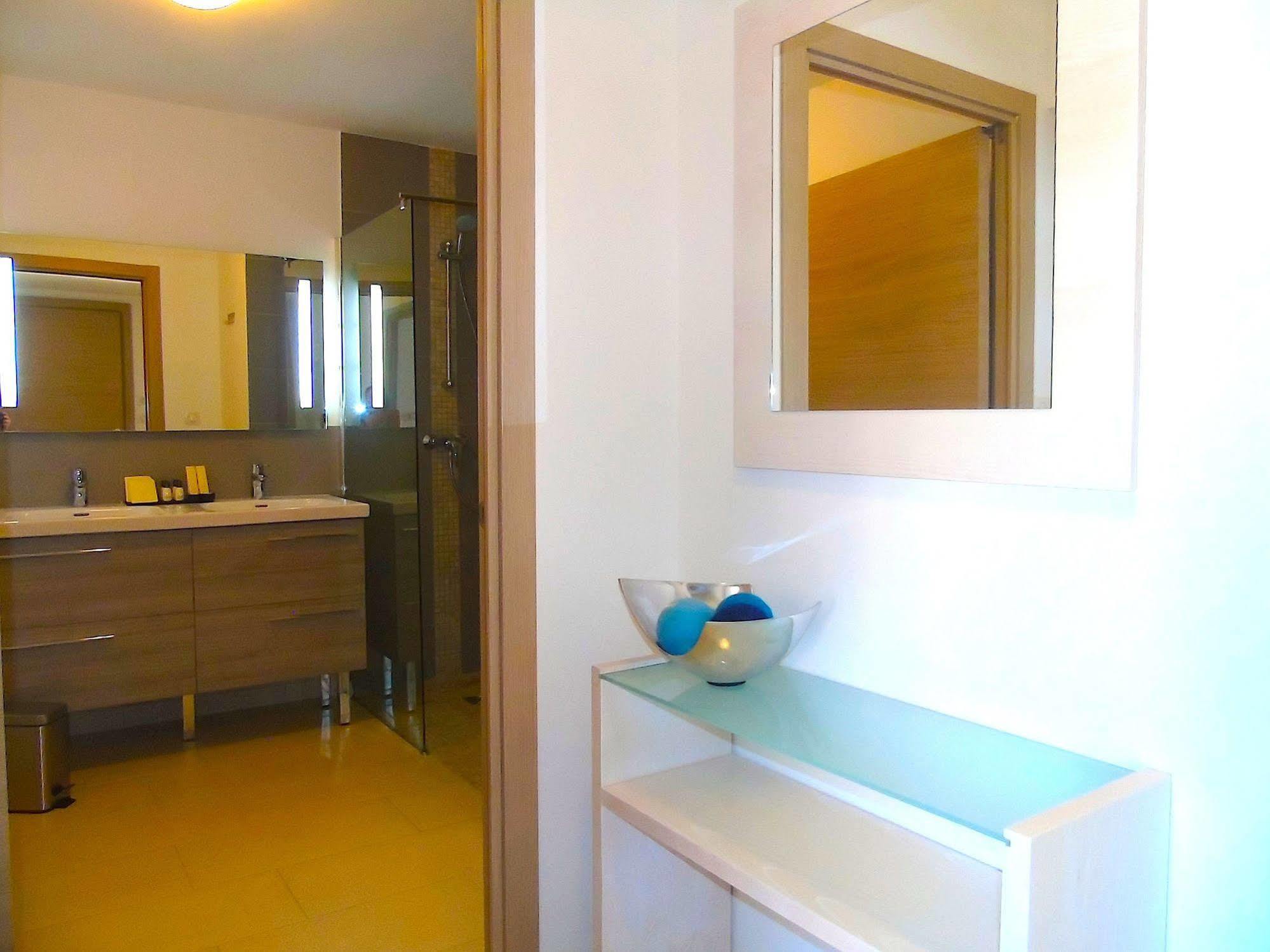 Residence Le Cosimo LʼÎle-Rousse Екстериор снимка